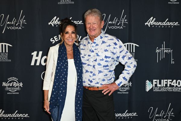 Lisa Grigorian & Dr. Guy Harvey Photo