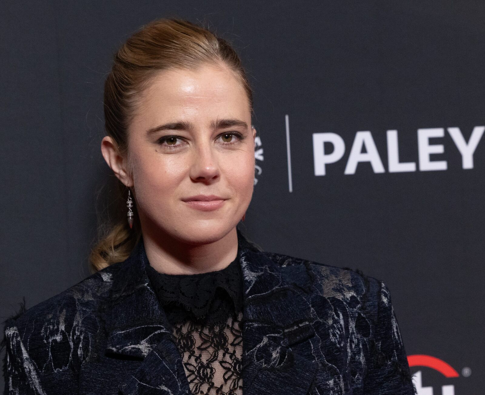 Photos: Inside THE PITT Panel at PaleyFest LA with Noah Wyle, Katherine LaNasa, & More Photos: Inside THE PITT Panel at PaleyFest LA with Noah Wyle, Katherine LaNasa, & More Image