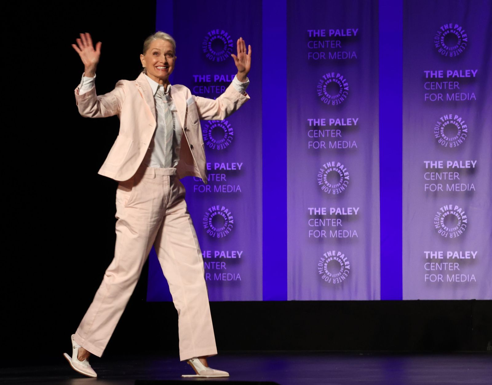 Photos: Inside THE PITT Panel at PaleyFest LA with Noah Wyle, Katherine LaNasa, & More — photo 23 of 34