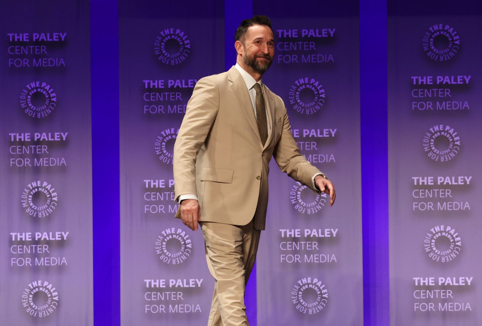 Photos: Inside THE PITT Panel at PaleyFest LA with Noah Wyle, Katherine LaNasa, & More — photo 25 of 34
