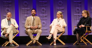 R. Scott Gemmill, Noah Wyle, Katherine LaNasa and Taylor Dearden @ BroadwayWorld R. Scott Gemmill, Noah Wyle, Katherine LaNasa and Taylor Dearden Photo