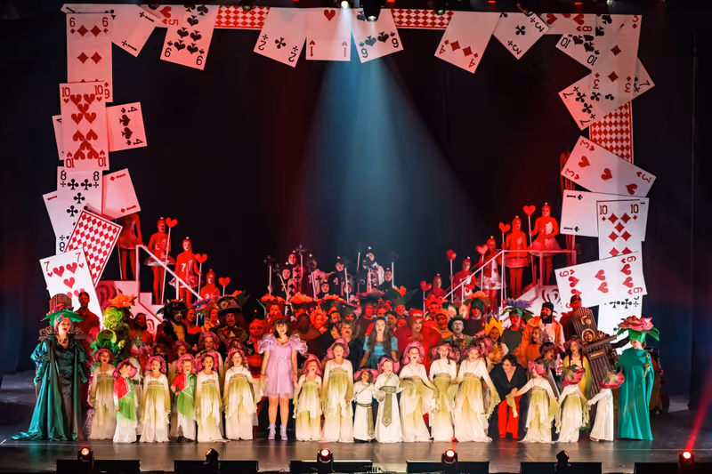 Review: ALICE ET LA PIERRE D'OPAZE at La Sucrerie de Wavre Image