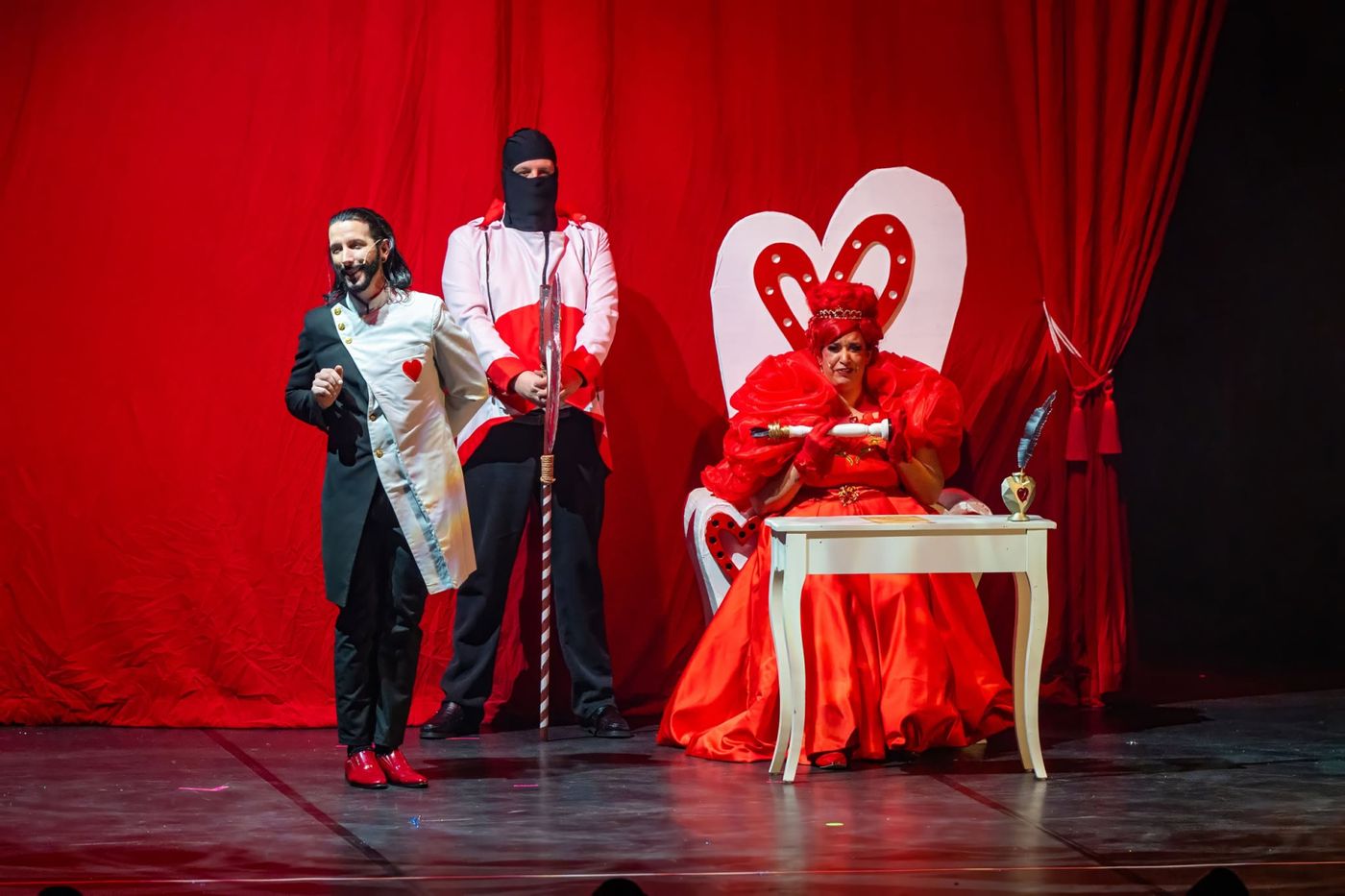 Review: ALICE ET LA PIERRE D'OPAZE at La Sucrerie de Wavre  Image