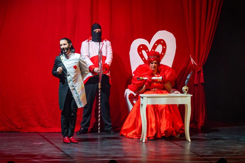 Review: ALICE ET LA PIERRE D'OPAZE at La Sucrerie de Wavre Image