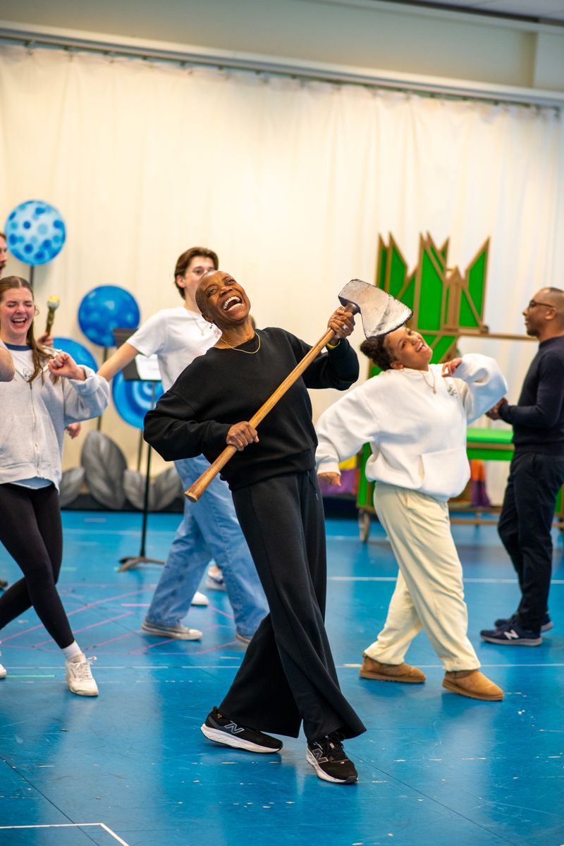 Photos: THE WIZARD OF OZ in Rehearsal at Children's Theatre Company — photo 8 of 24