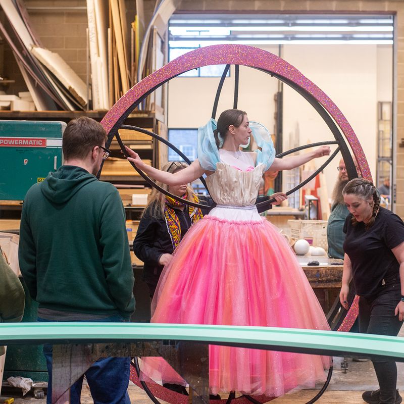 Photos: THE WIZARD OF OZ in Rehearsal at Children's Theatre Company — photo 2 of 24