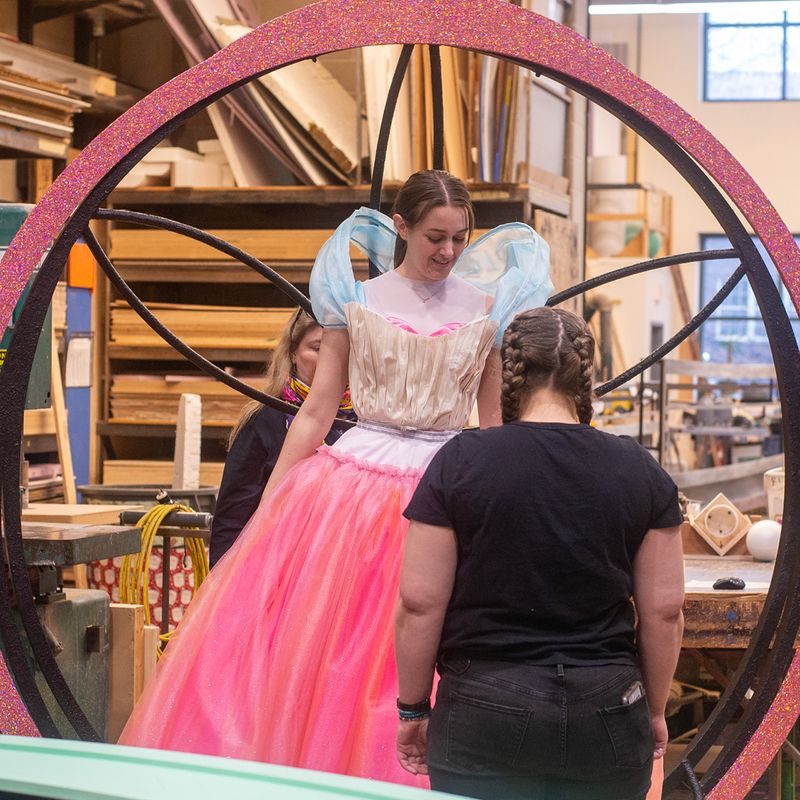 Photos: THE WIZARD OF OZ in Rehearsal at Children's Theatre Company — photo 1 of 24