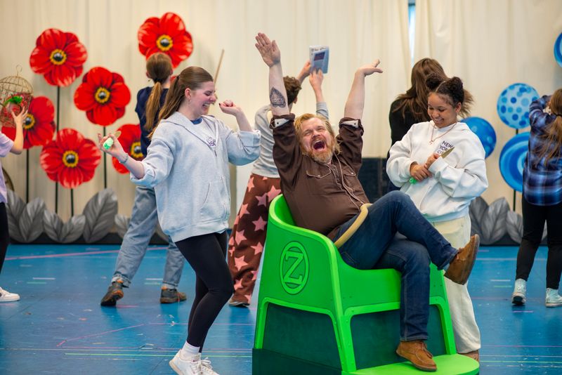 Photos: THE WIZARD OF OZ in Rehearsal at Children's Theatre Company — photo 23 of 24