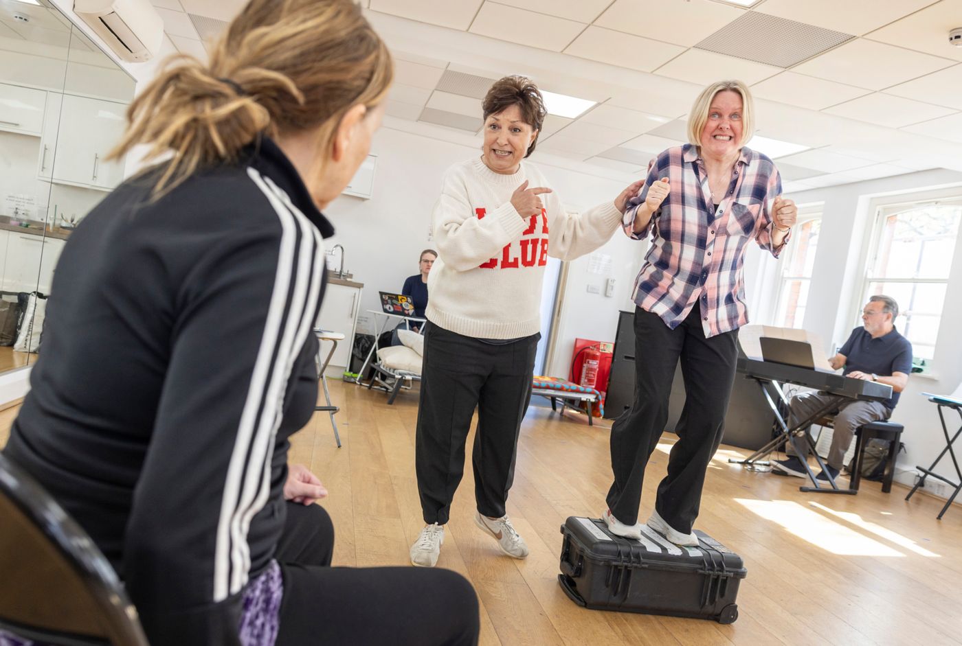 Photos: Ria Jones, Sally Ann Triplett, and More in Rehearsal For FOURTEEN AGAIN at The Victoria Wood Theatre  Image