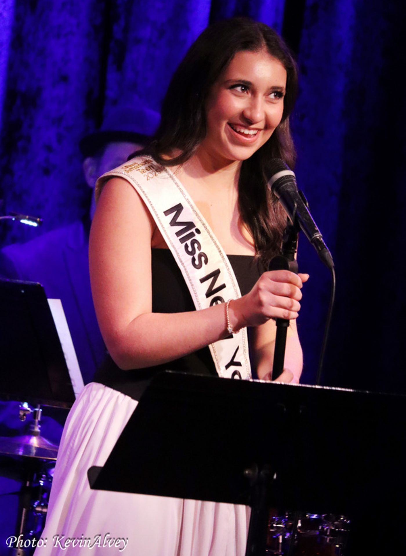 Photos: Miss America 2026 Cassie Donegan Hosts SONGS OF PROMISE Benefit At Birdland Photos: Miss America 2026 Cassie Donegan Hosts SONGS OF PROMISE Benefit At Birdland Image