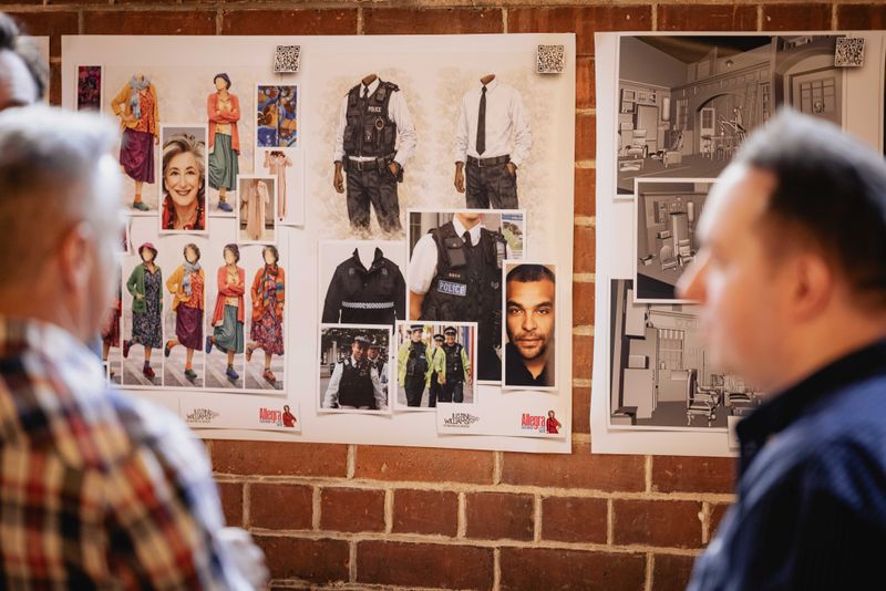Photos: ALLEGRA Begins Rehearsals Ahead Of UK Tour Starring Dame Maureen Lipman — photo 2 of 16