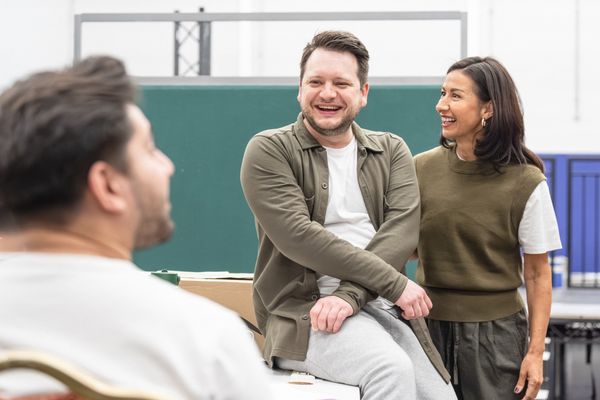 L-R Sam Lupton, Hayley Tamaddon in rehearsals for BANK OF DAVE, credit Marc Brenner Photo