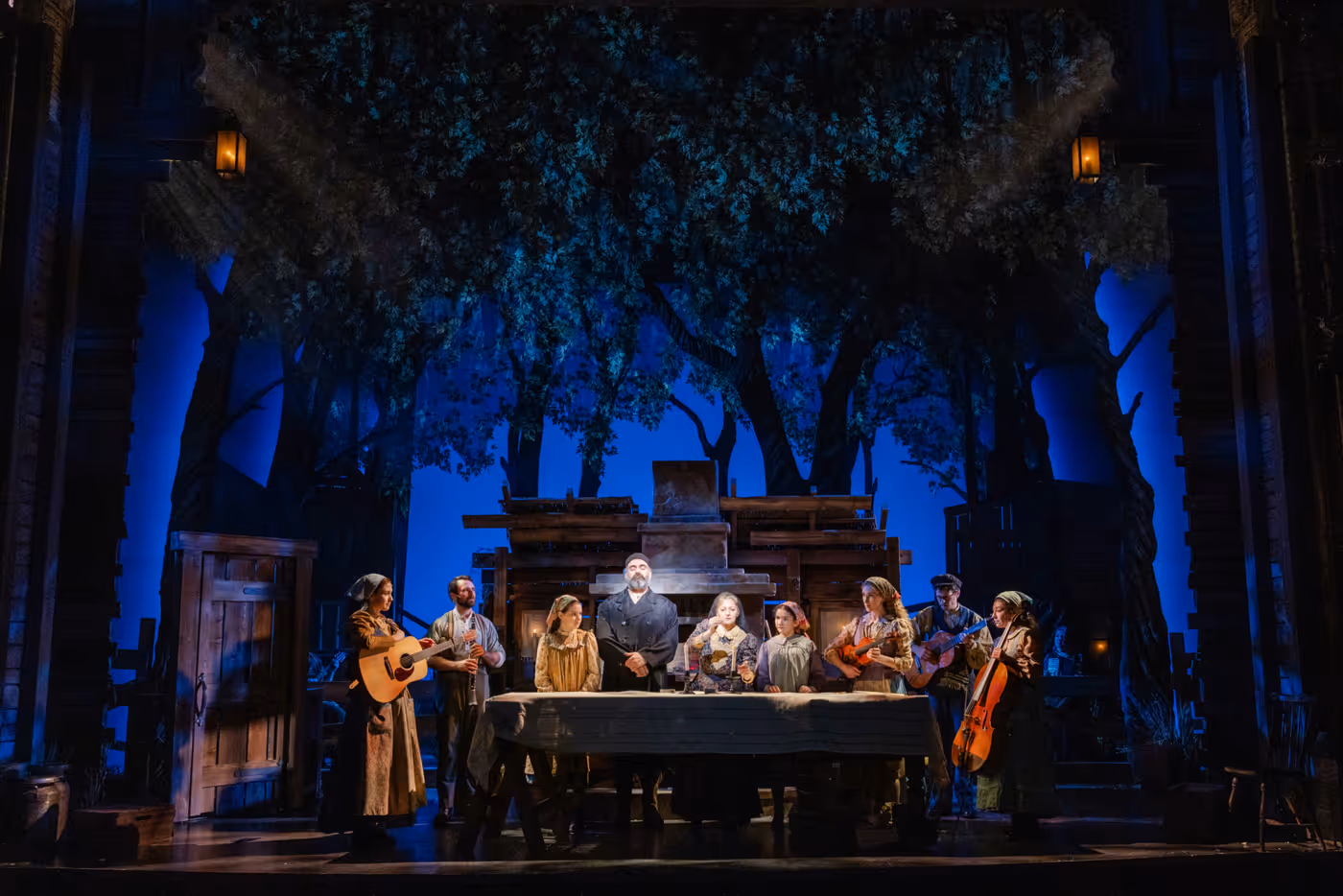 Photos: First Look at FIDDLER ON THE ROOF at Asolo Repertory Theatre Image