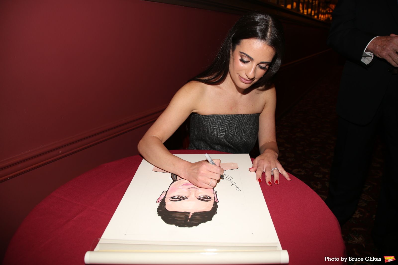 Photos: CHESS Star Lea Michele Receives Portrait at Sardi's — photo 17 of 49