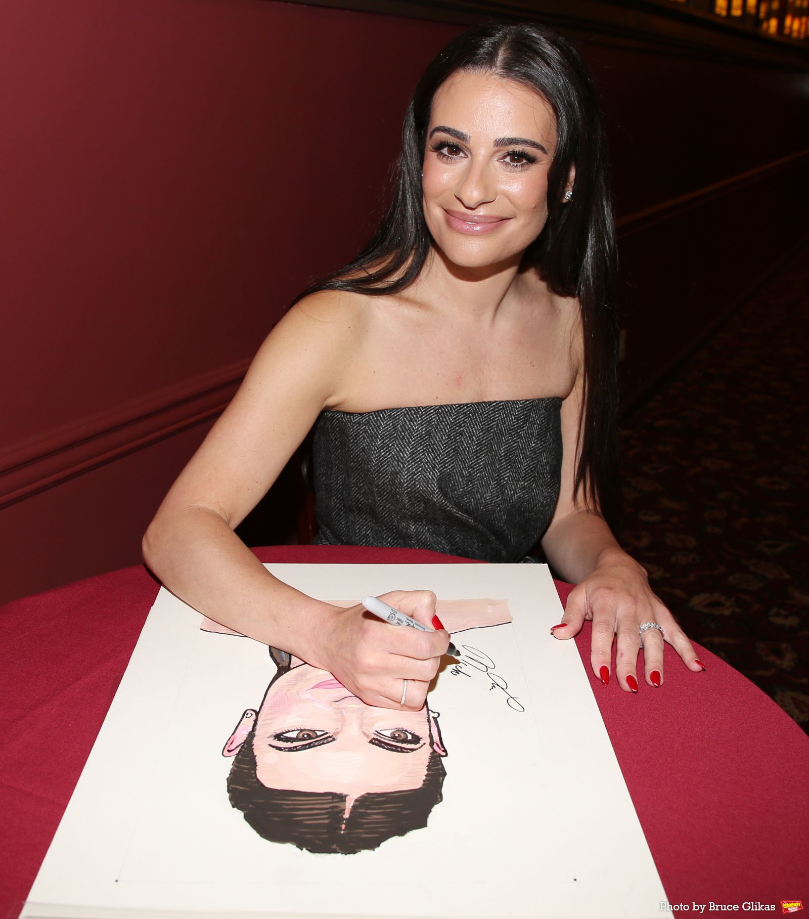 Photos: CHESS Star Lea Michele Receives Portrait at Sardi's — photo 18 of 49