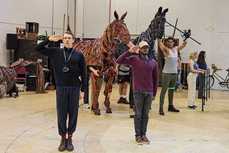 Photos: WAR HORSE in Rehearsal at the National Theatre — photo 12 of 25