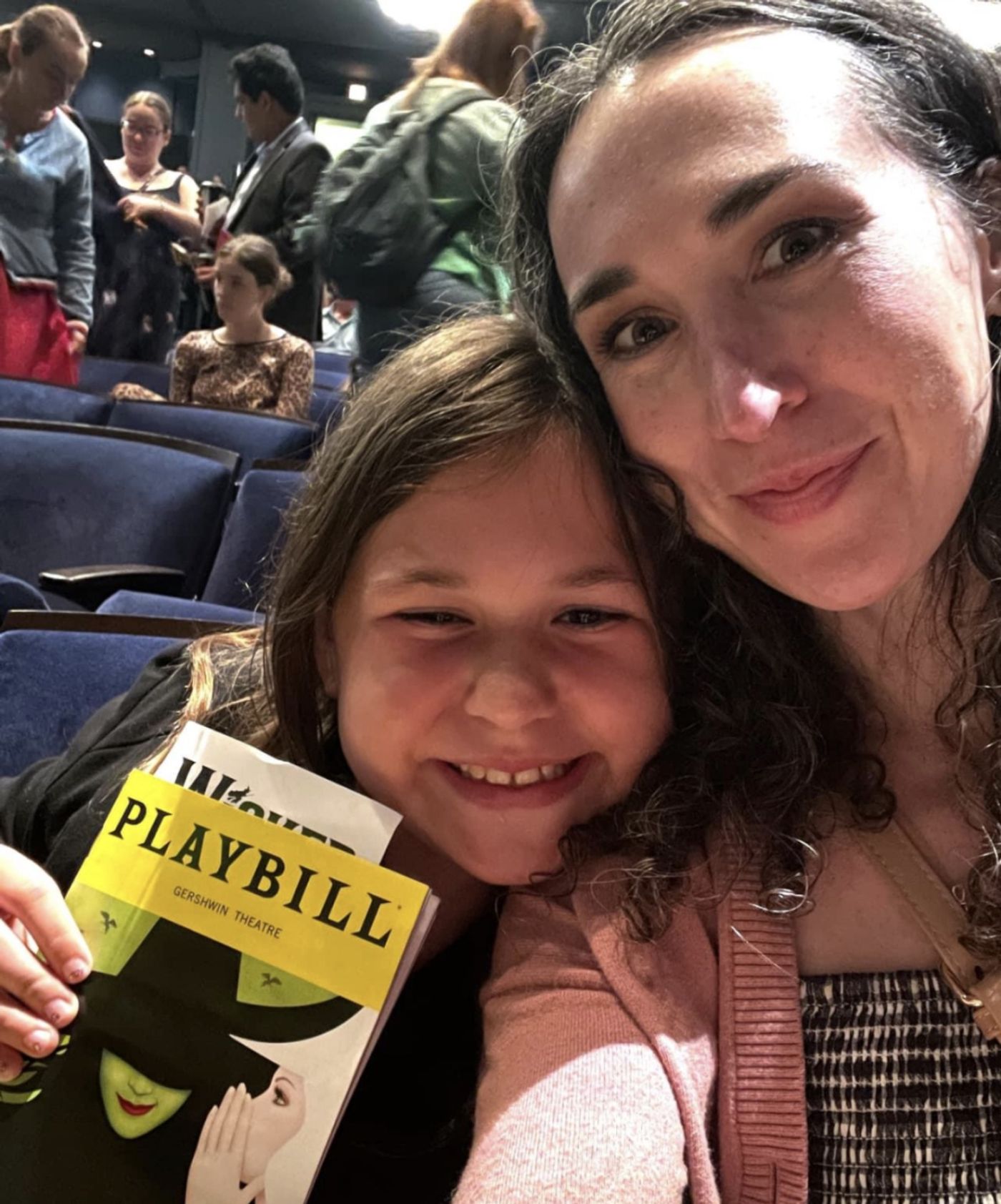 Actress, 10, Goes Viral After Landing Regional Gig — and Broadway Stars Rejoice in Her Success  Image