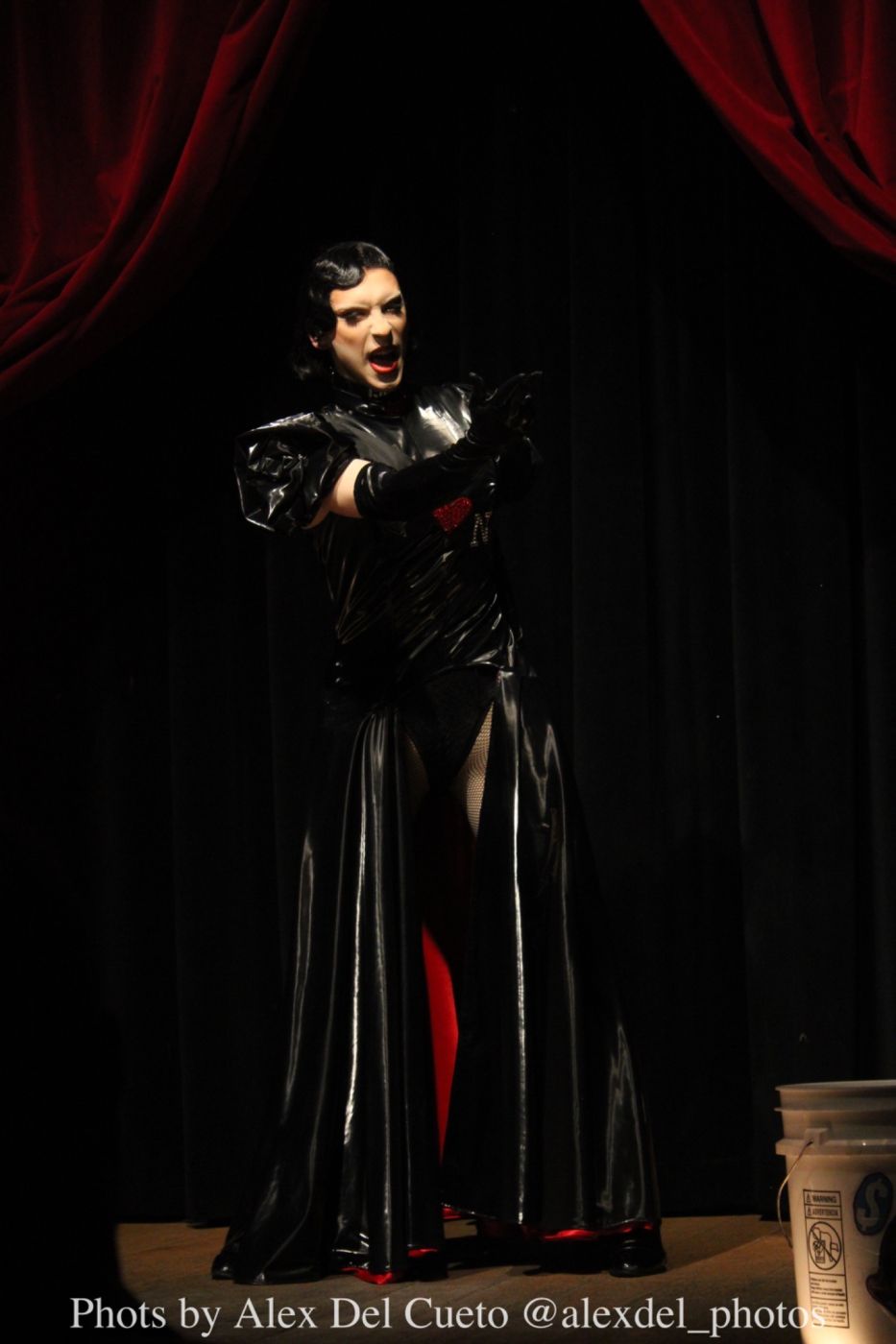 Review: APOCALYPSE NOIR Delivers Theatrical Pop at Balcon Salon  Image