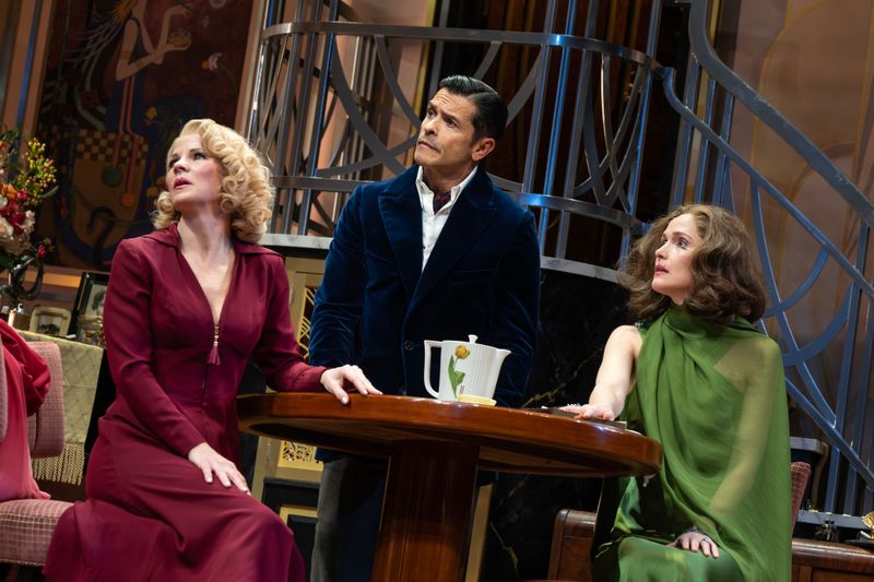 Photos: Rose Byrne, Kelli O'Hara and More in FALLEN ANGELS On Broadway — photo 4 of 5