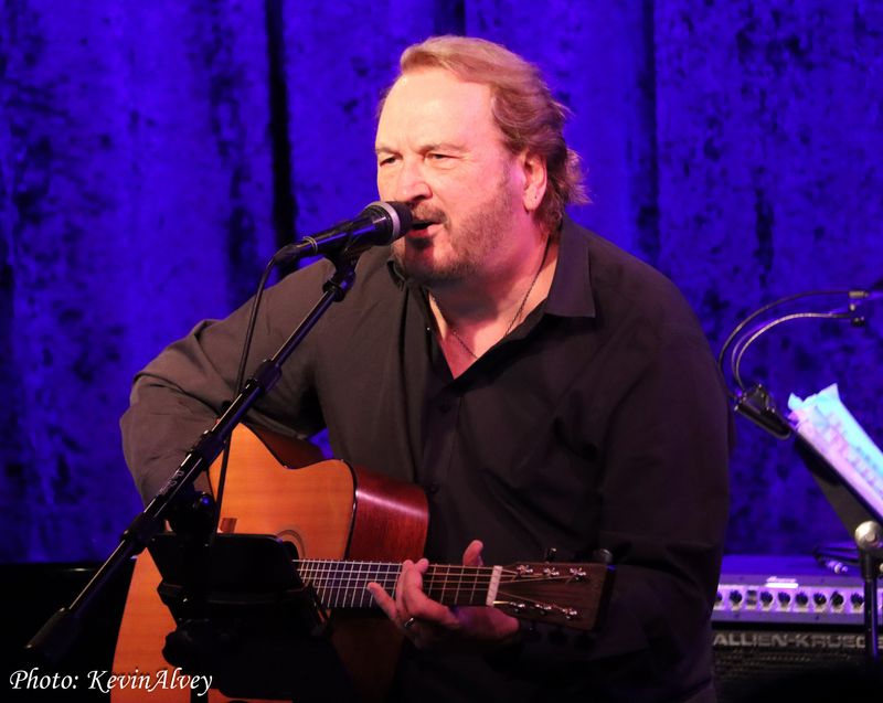 Photos: UNDER THE COVERS WITH VICTORIA SHAW Returns to Birdland with Paul Adelstein & Gary Burr — photo 13 of 32