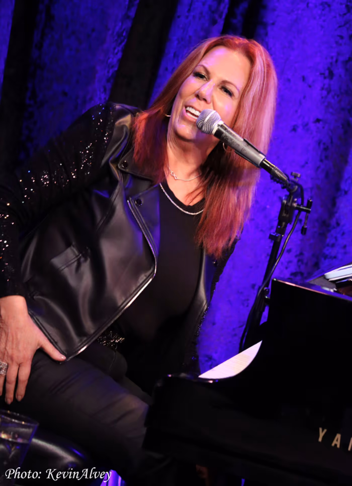 Photos: UNDER THE COVERS WITH VICTORIA SHAW Returns to Birdland with Paul Adelstein & Gary Burr Image