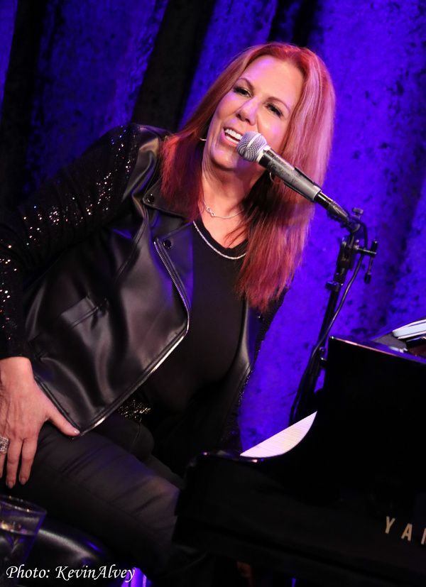 Victoria Shaw Photo