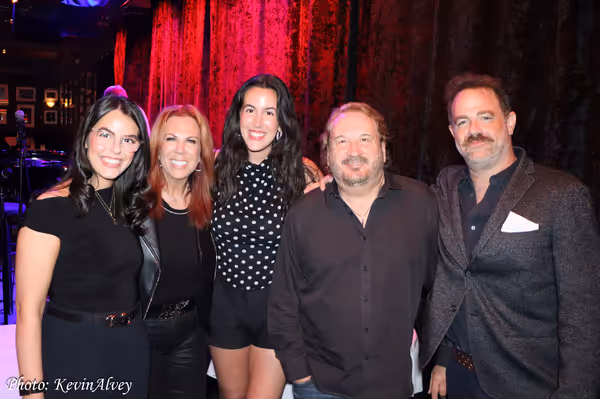 Ruby Locknar, Victoria Shaw, Ava Locknar, Gary Burr, Paul Adelstein Photo