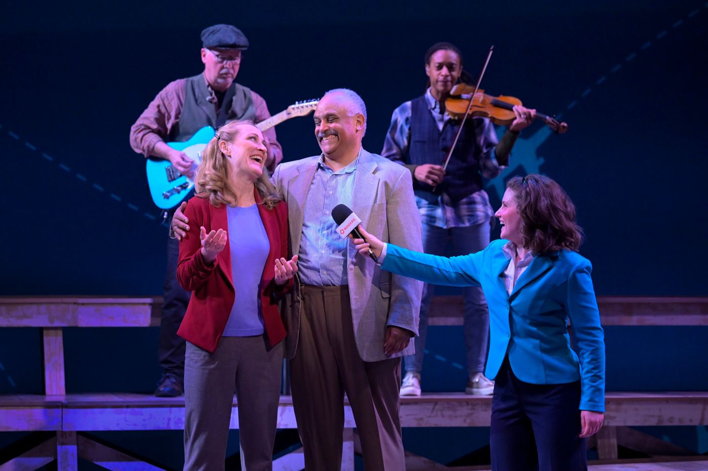 Photos: COME FROM AWAY at TheatreWorks Silicon Valley Image