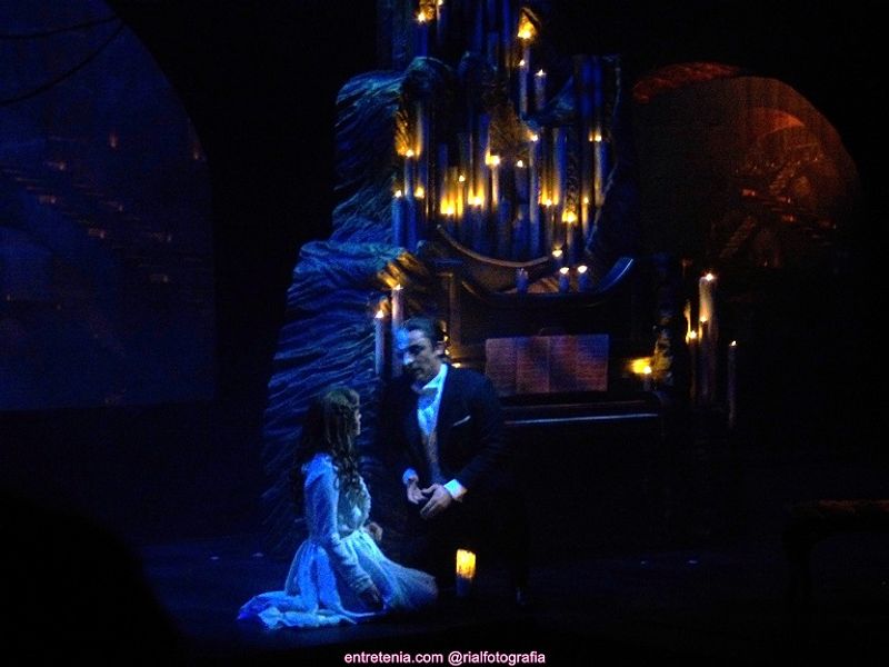 Crítica: EL FANTASMA DE LA ÓPERA at Teatro de los Insurgentes Image