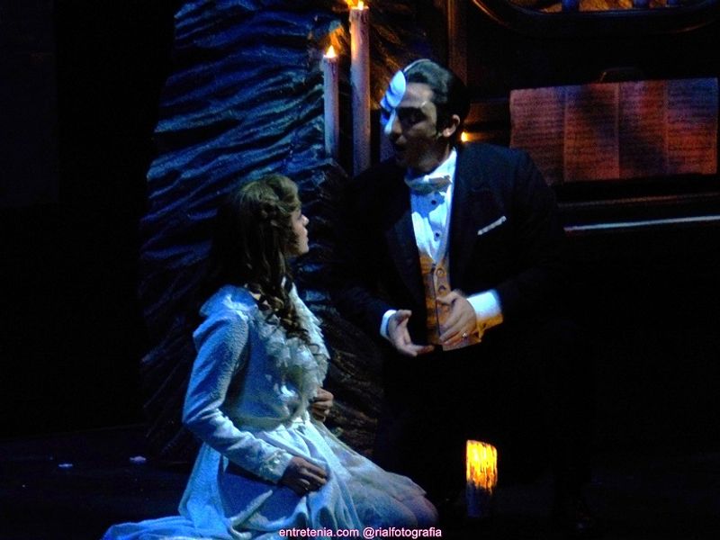Crítica: EL FANTASMA DE LA ÓPERA at Teatro de los Insurgentes Image