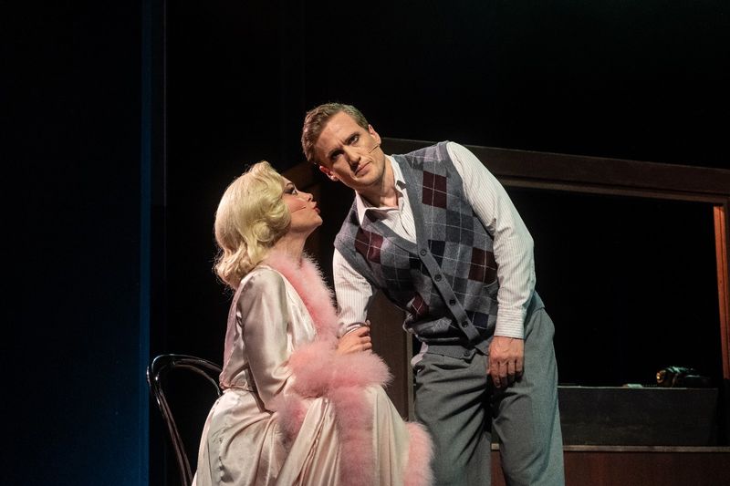 Review: CANTANDO SOTTO LA PIOGGIA al TEATRO BRANCACCIO Image