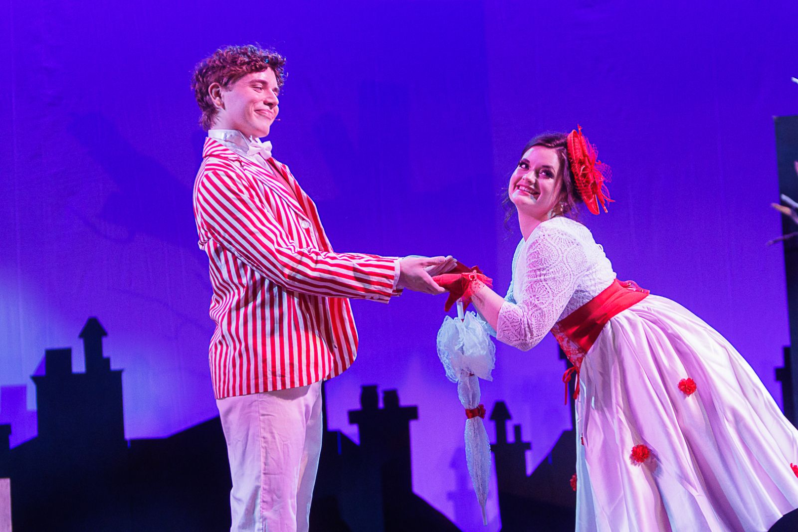 Review: MARY POPPINS at Fargo Davies Image