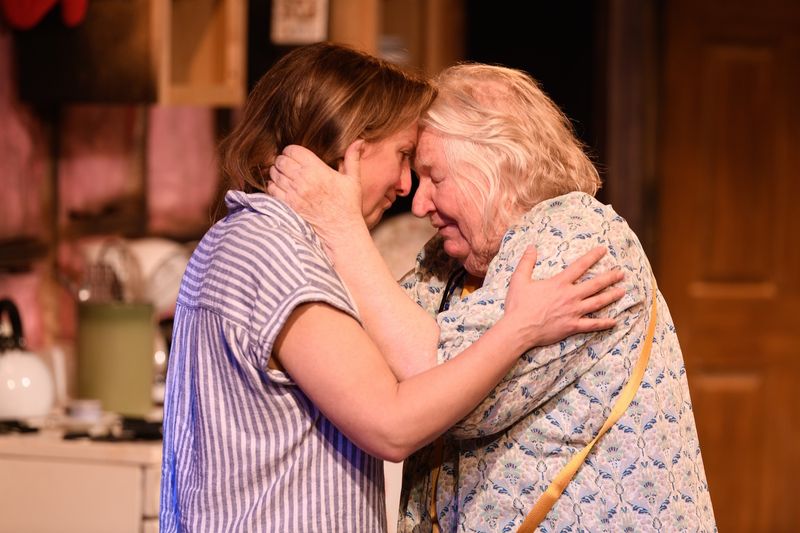 Photos: Anne Sheridan Smith and Kathy Ruhl in 'NIGHT MOTHER at Redtwist Theatre — photo 7 of 11