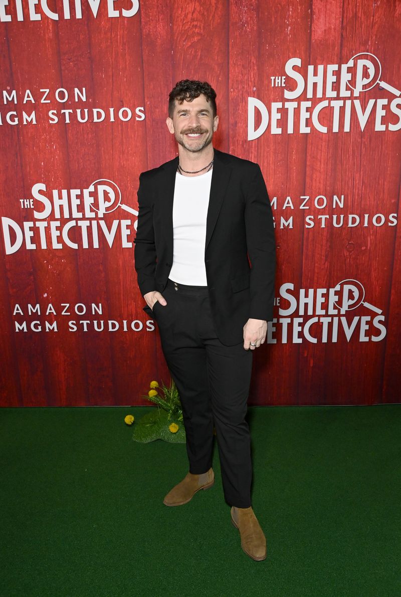 Photos: Hugh Jackman, Sutton Foster & More Attend THE SHEEP DETECTIVES New York Premiere — photo 32 of 33