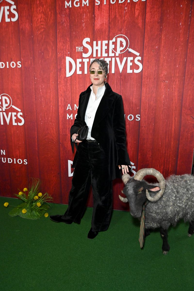 Photos: Hugh Jackman, Sutton Foster & More Attend THE SHEEP DETECTIVES New York Premiere — photo 29 of 33