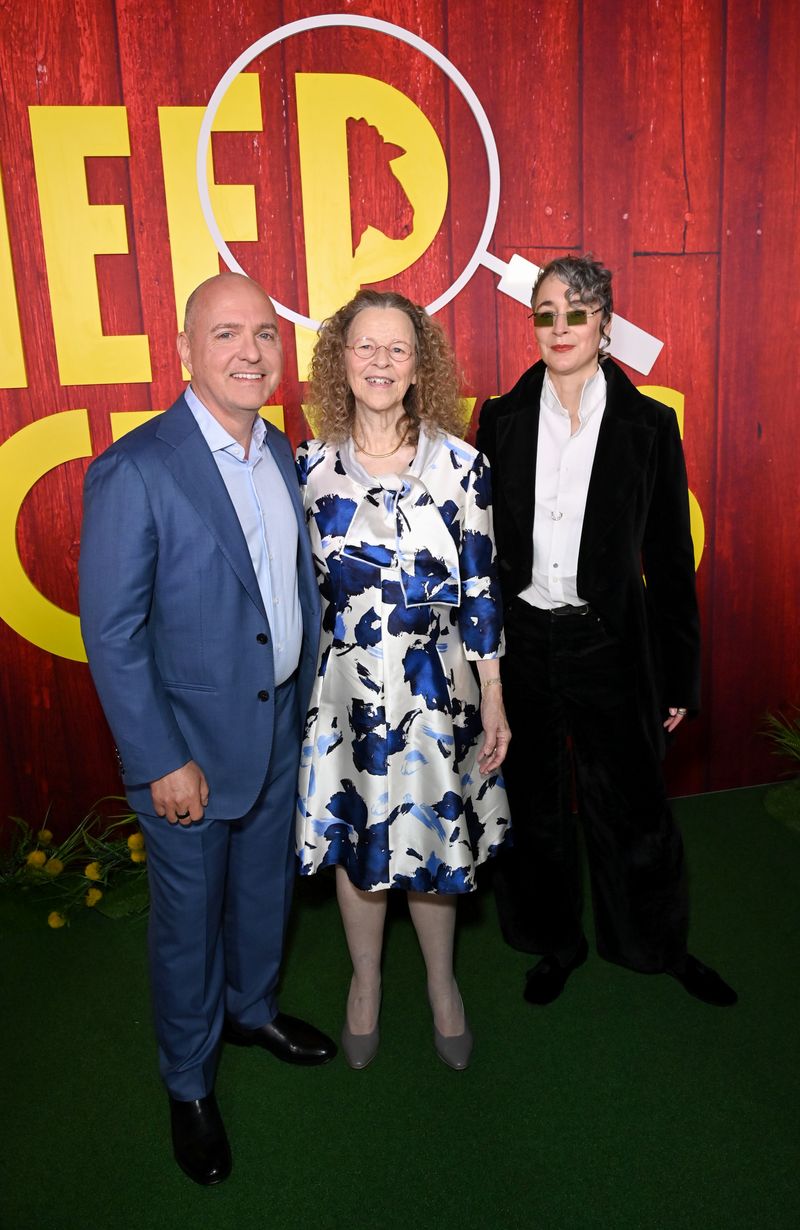 Photos: Hugh Jackman, Sutton Foster & More Attend THE SHEEP DETECTIVES New York Premiere — photo 27 of 33