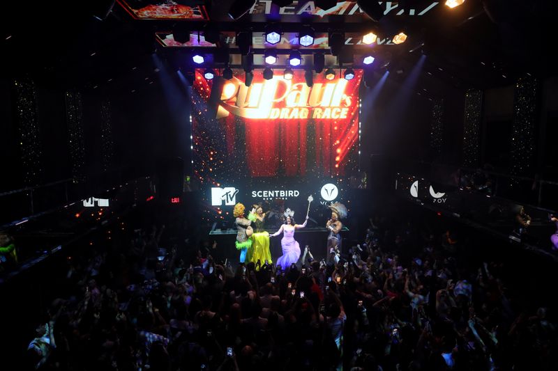 Photos: Inside the Season 18 Premiere of RUPAUL'S DRAG RACE; See Who Was Crowned Winner — photo 14 of 27