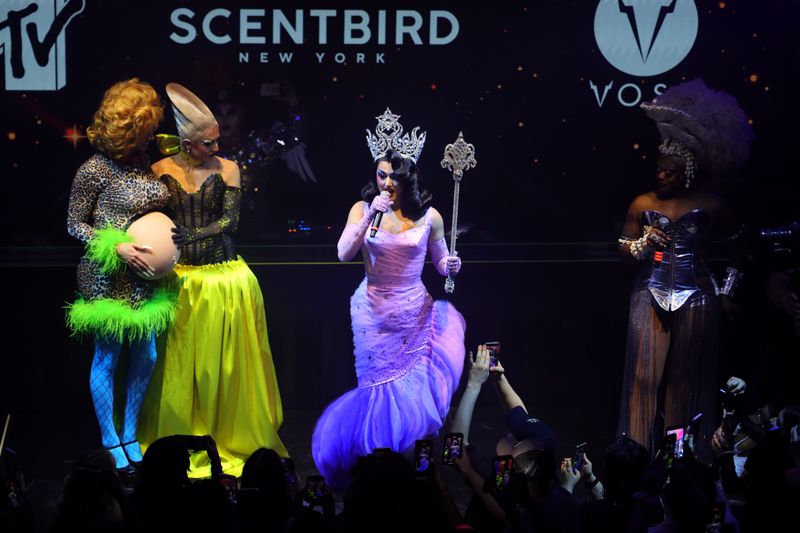Photos: Inside the Season 18 Premiere of RUPAUL'S DRAG RACE; See Who Was Crowned Winner — photo 8 of 27