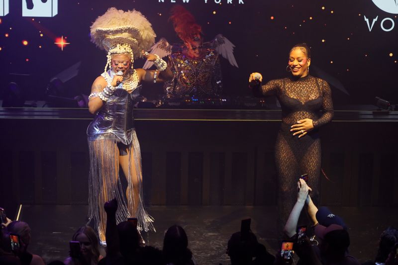 Photos: Inside the Season 18 Premiere of RUPAUL'S DRAG RACE; See Who Was Crowned Winner — photo 6 of 27