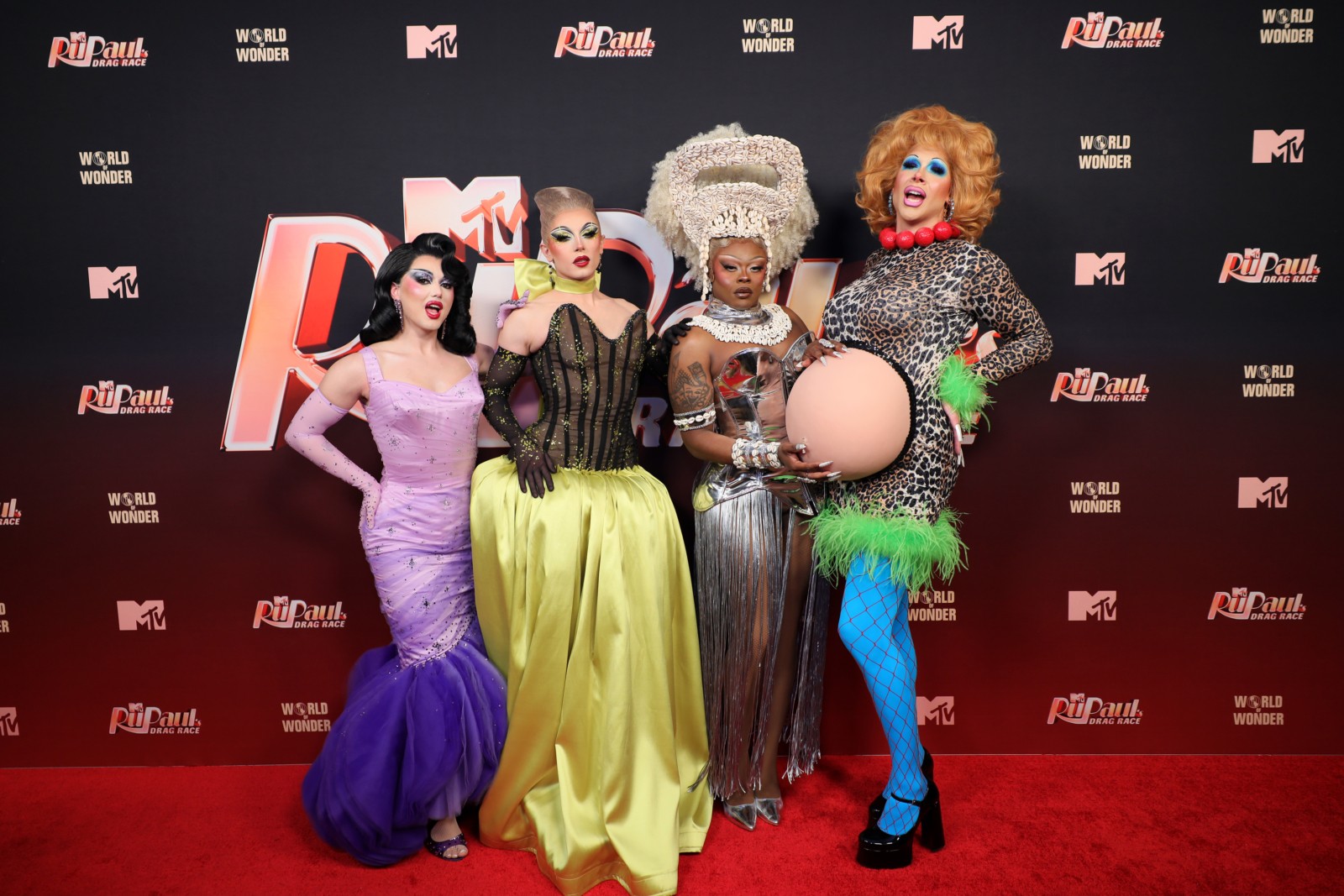 Photos: Inside the Season 18 Premiere of RUPAUL'S DRAG RACE; See Who Was Crowned Winner — photo 22 of 27