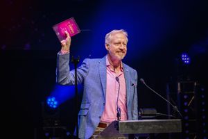 Andrew Pollard, Photo