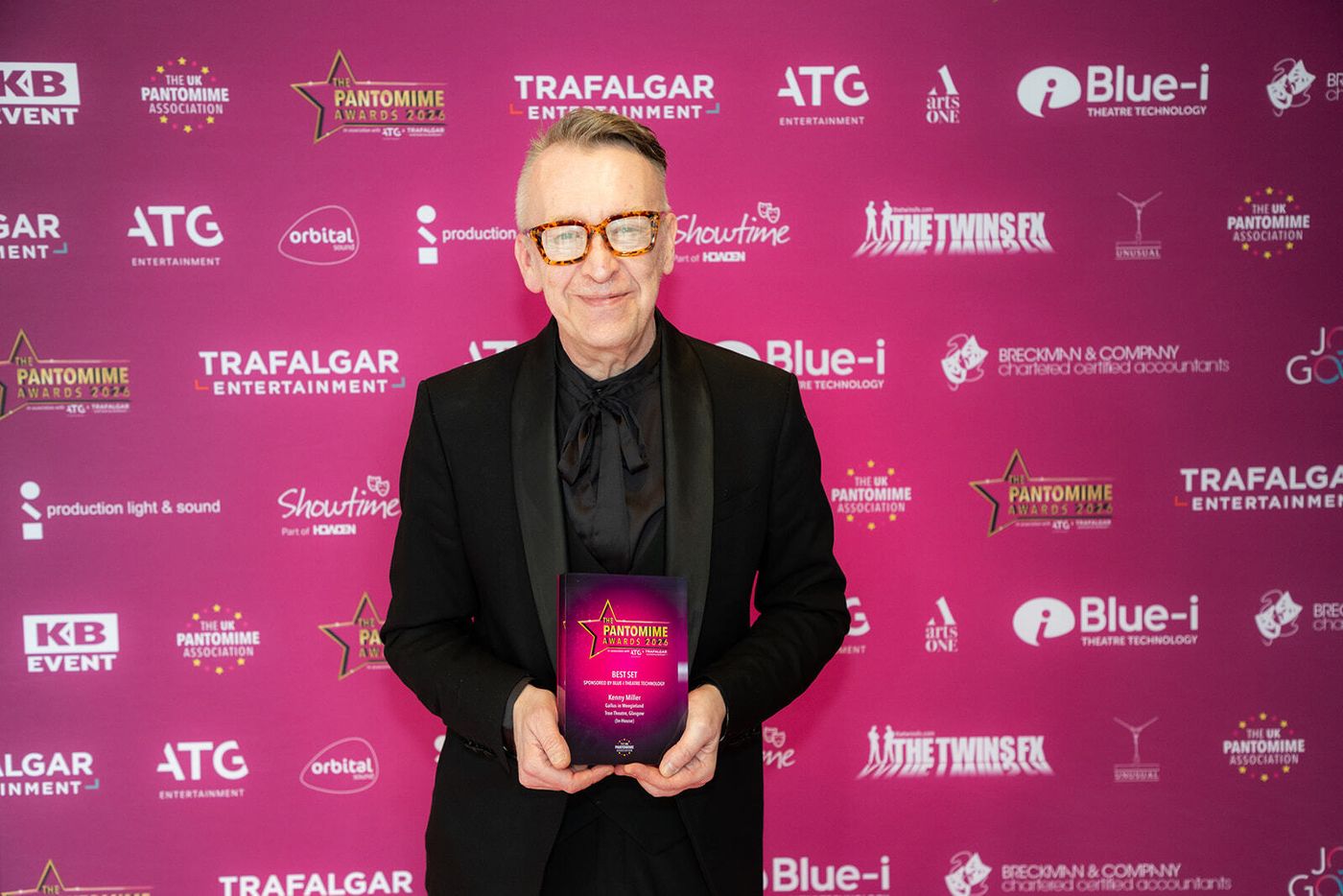 Photos: Inside THE UK PANTOMIME AWARDS 2026  Image