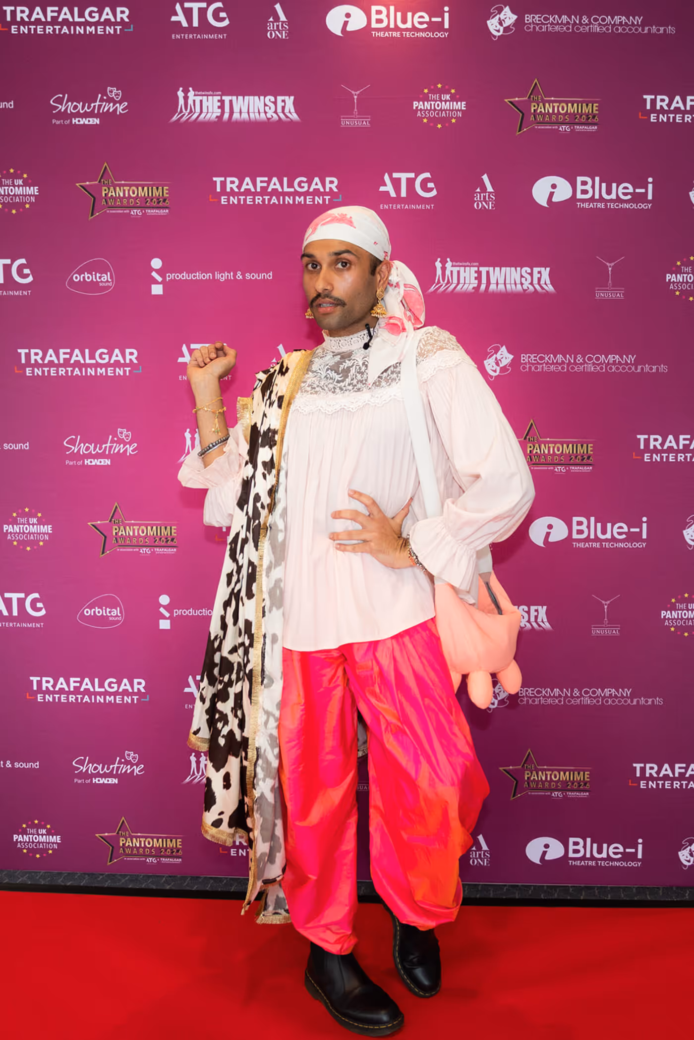 Photos: Inside THE UK PANTOMIME AWARDS 2026  Image