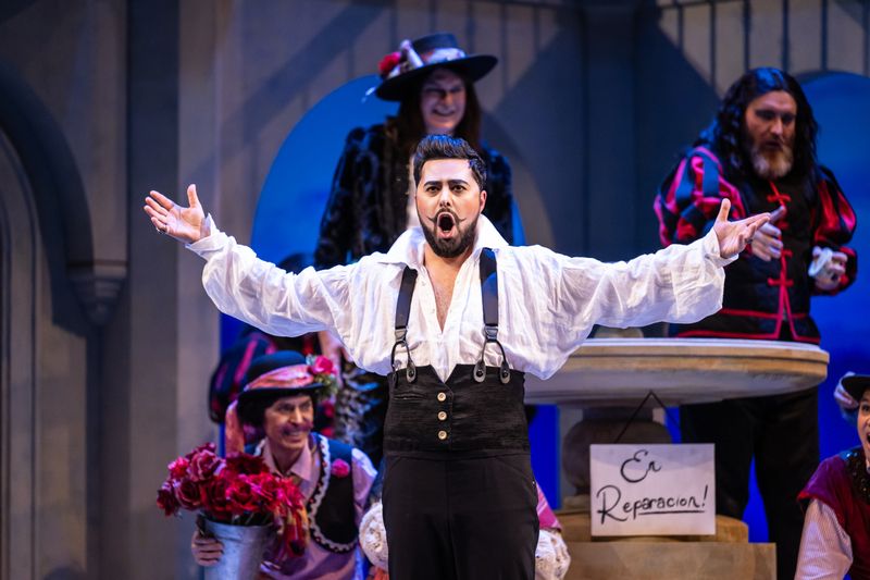 Review: Calgary Opera’s THE BARBER OF SEVILLE is comedic gold and a musical feast for the ears Image