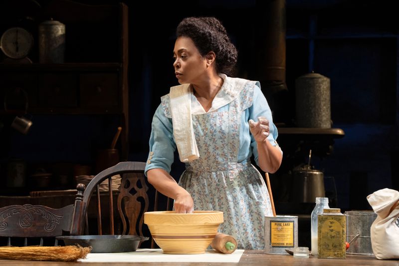 Photo Exclusive: JOE TURNER'S COME AND GONE On Broadway Starring Taraji P. Henson, Cedric 'the Entertainer' and More — photo 1 of 11