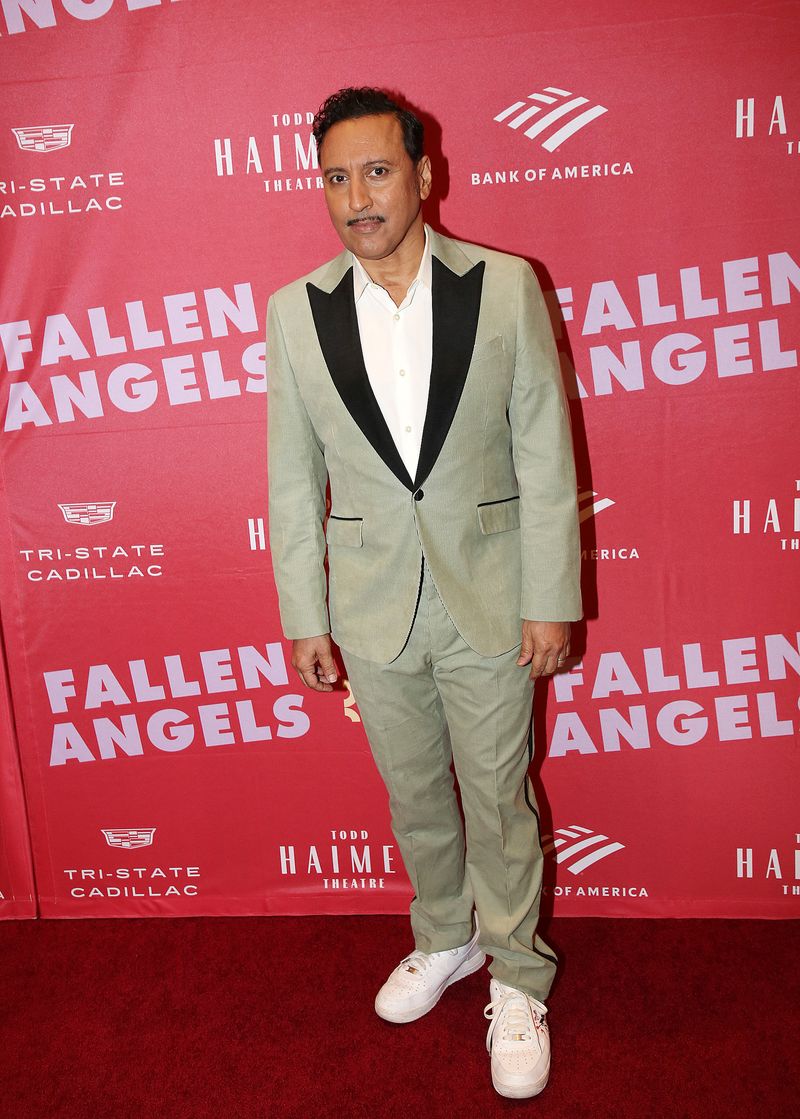 Photos: FALLEN ANGELS Cast and Creatives Walk the Opening Night Red Carpet — photo 18 of 39