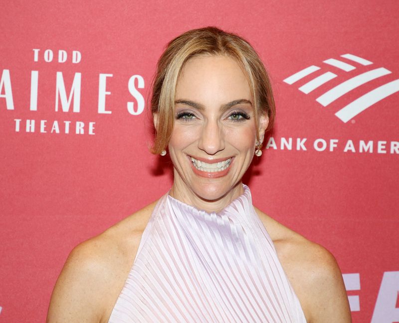 Photos: FALLEN ANGELS Cast and Creatives Walk the Opening Night Red Carpet — photo 23 of 39