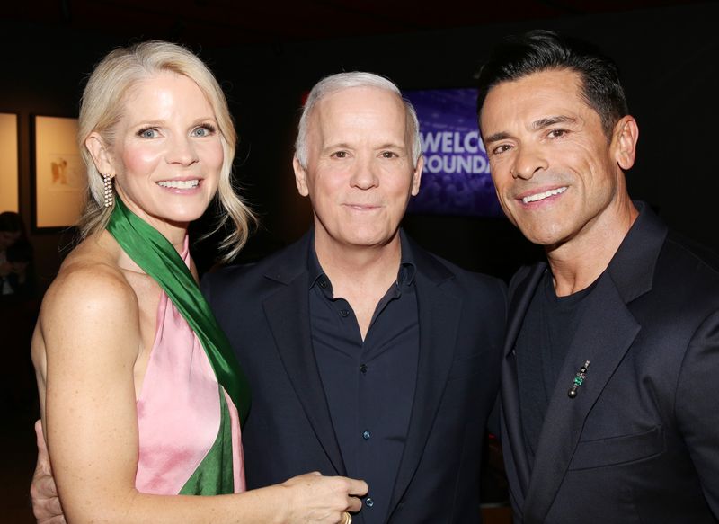 Photos: FALLEN ANGELS Cast and Creatives Walk the Opening Night Red Carpet — photo 36 of 39