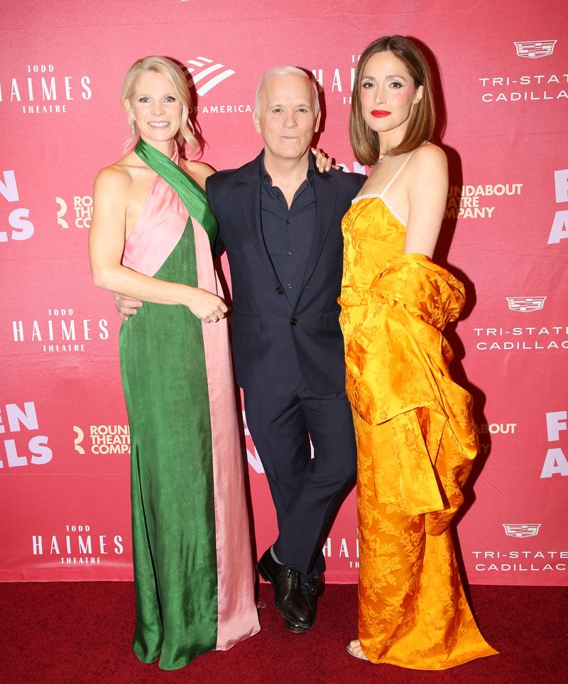 Photos: FALLEN ANGELS Cast and Creatives Walk the Opening Night Red Carpet — photo 6 of 39