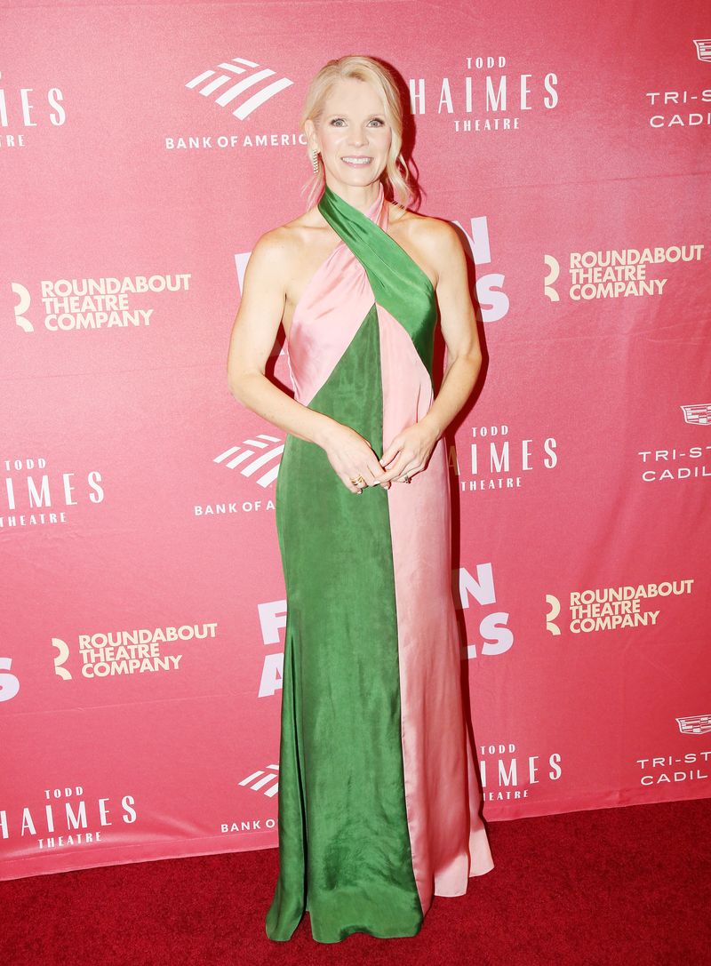 Photos: FALLEN ANGELS Cast and Creatives Walk the Opening Night Red Carpet — photo 8 of 39